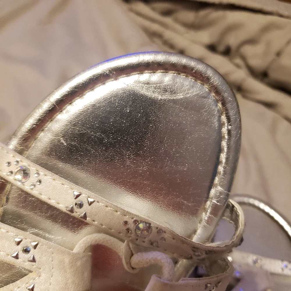 Justice Girls Silver Diamond Gladiator Lace Up Sandals Size 4